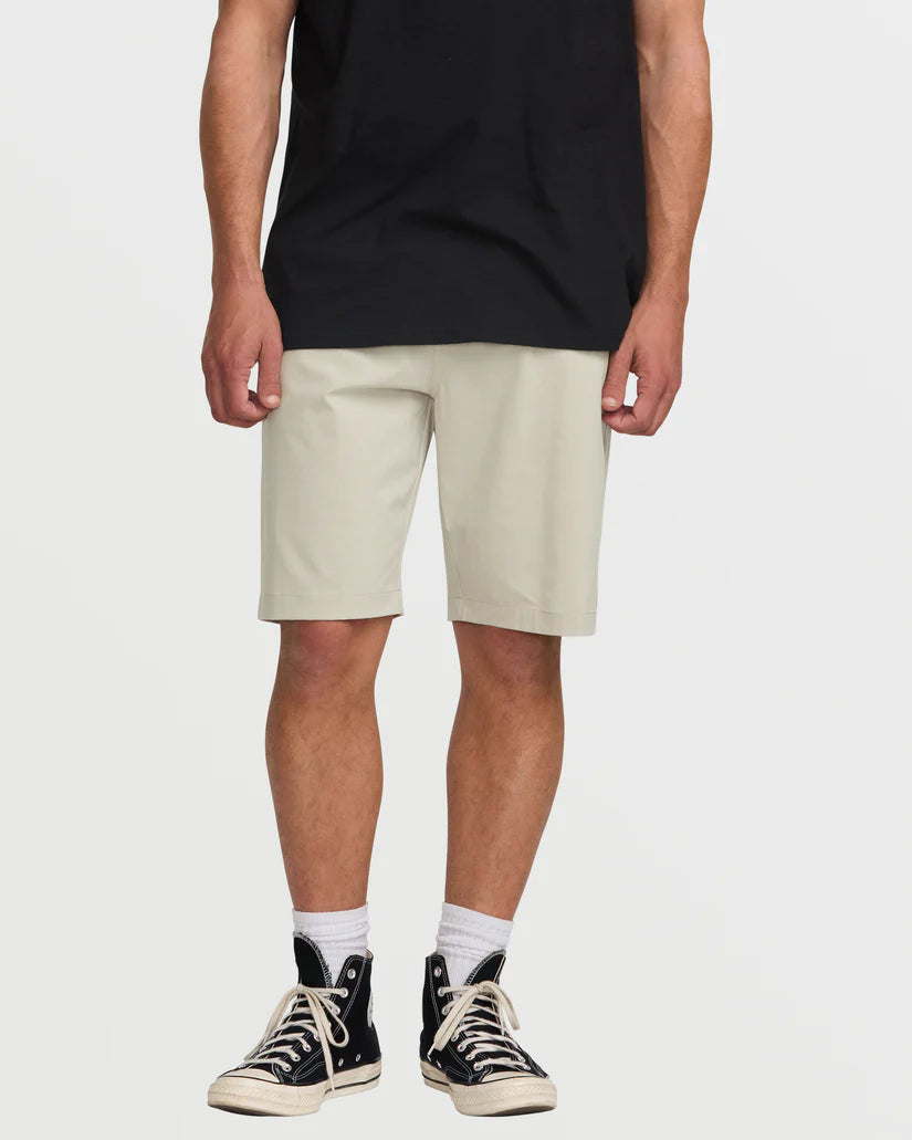 Crossfire Submersible 21" Hybrid Shorts