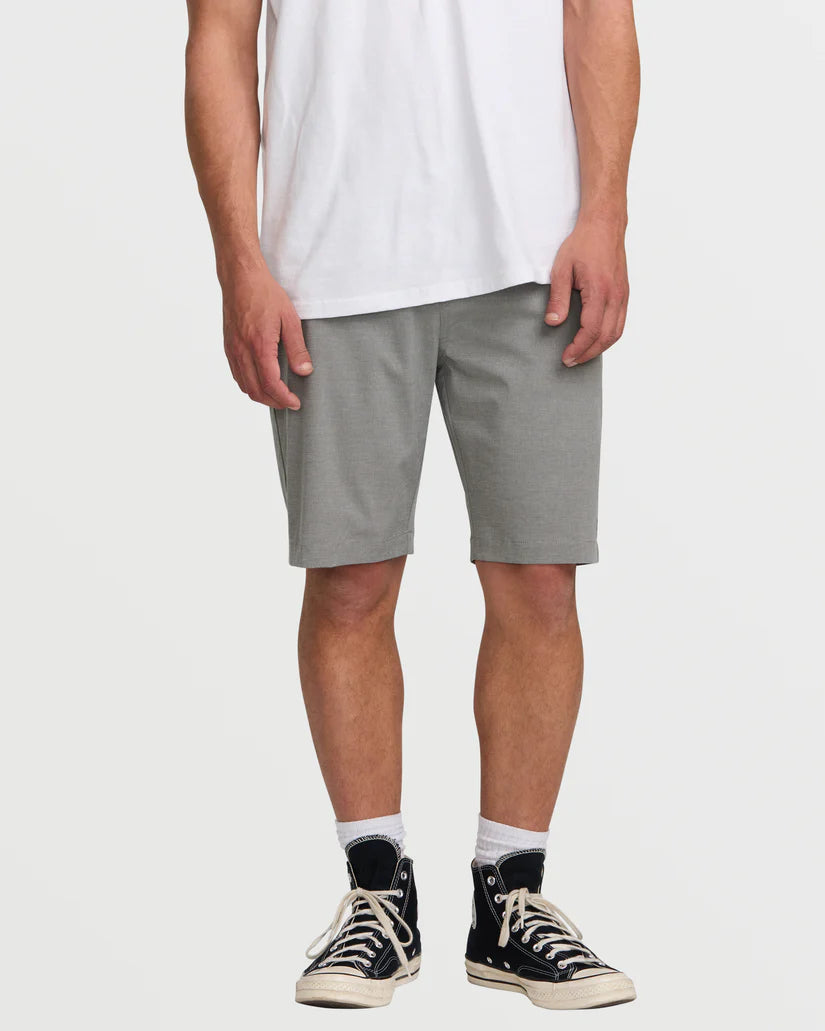 Crossfire Submersible 21" Hybrid Shorts