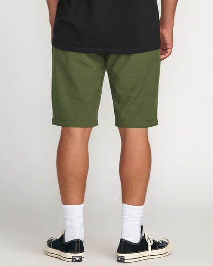 Crossfire Submersible 21" Hybrid Shorts