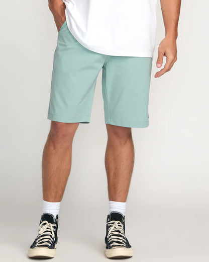 Crossfire Submersible 21" Hybrid Shorts