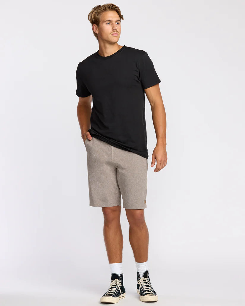 Crossfire Submersible 21" Hybrid Shorts
