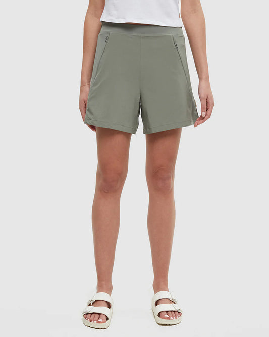 10 Tree Solstice Short