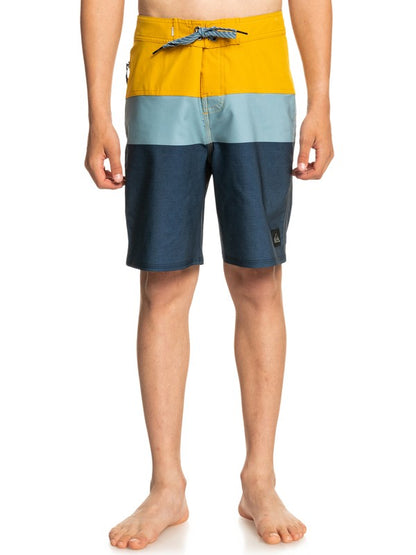 QUIKSILVER BOY 8-16 SURFSILK PANEL 17" BOARDSHORT