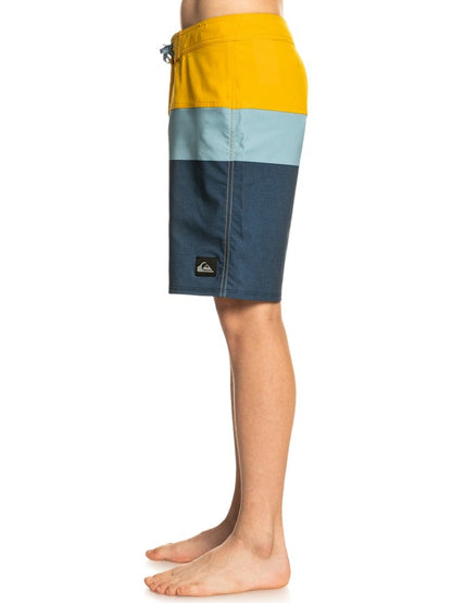 QUIKSILVER BOY 8-16 SURFSILK PANEL 17" BOARDSHORT