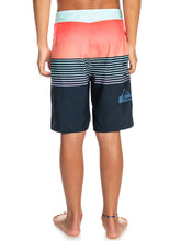 Load image into Gallery viewer, QUIKSILVER BOY 8-16 EVERYDAY SLAB SURFSILK 17&quot; BOARDSHORT

