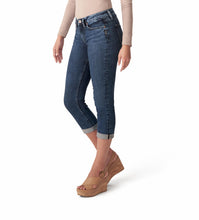 Load image into Gallery viewer, SILVER WOMENS SUKI MID RISE CAPRI
