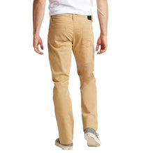Load image into Gallery viewer, SILVER JEANS MACHRAY STRAIGHT FIT
