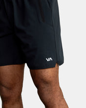 Load image into Gallery viewer, RVCA MENS YOGGER STRETCH 18&quot; SHORT

